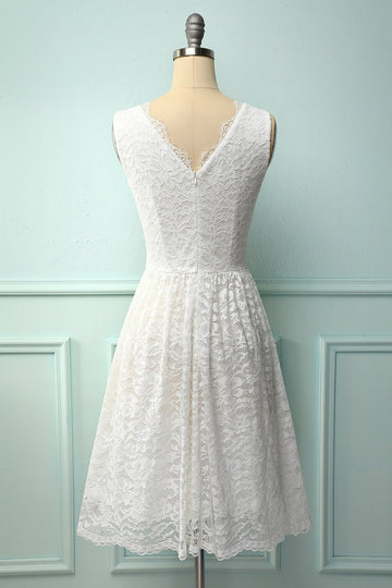 Vestido de renda formal com decote em v branco